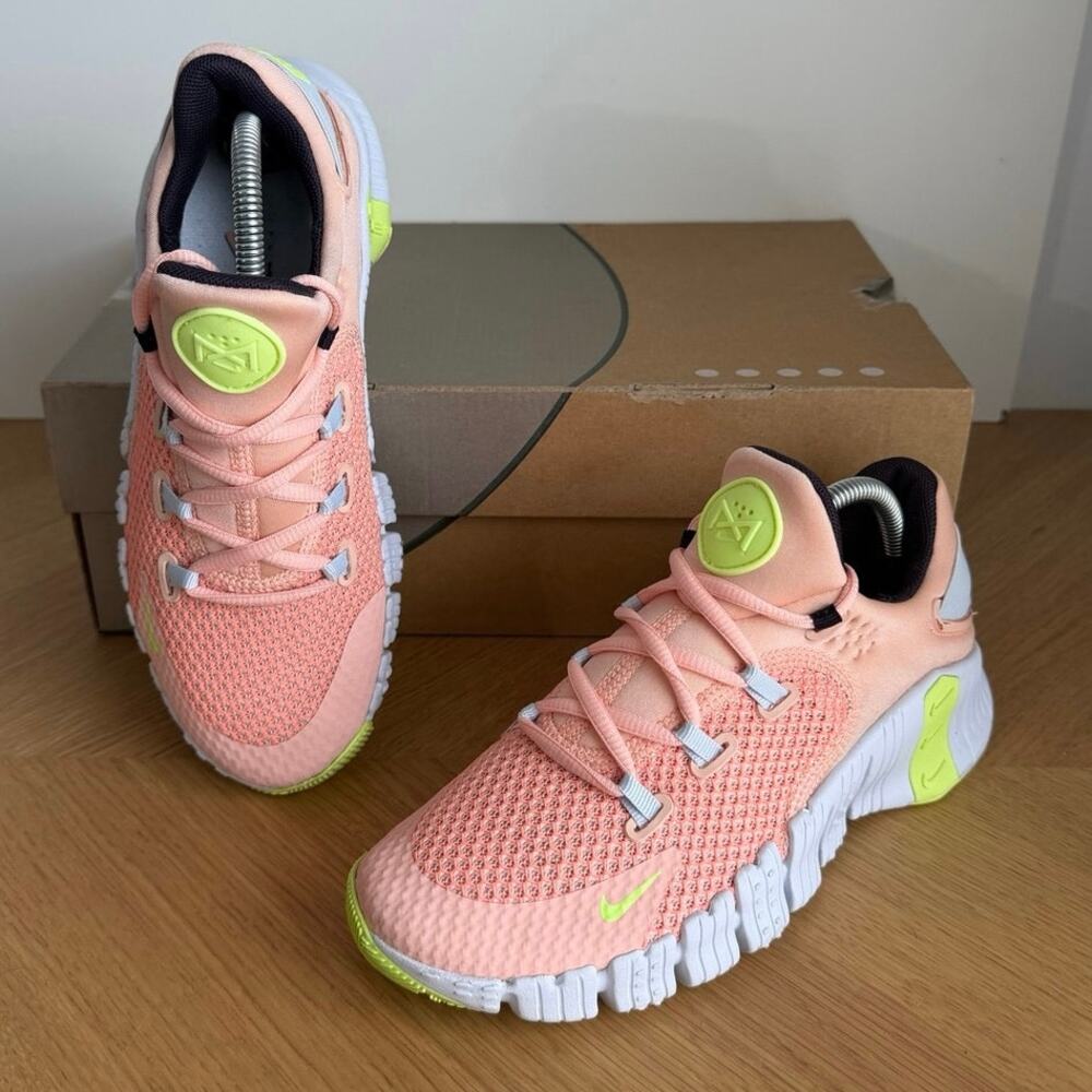 Nike Free Metcon 4 ‘Arctic Orange’ Women Sneakers- SZ 6